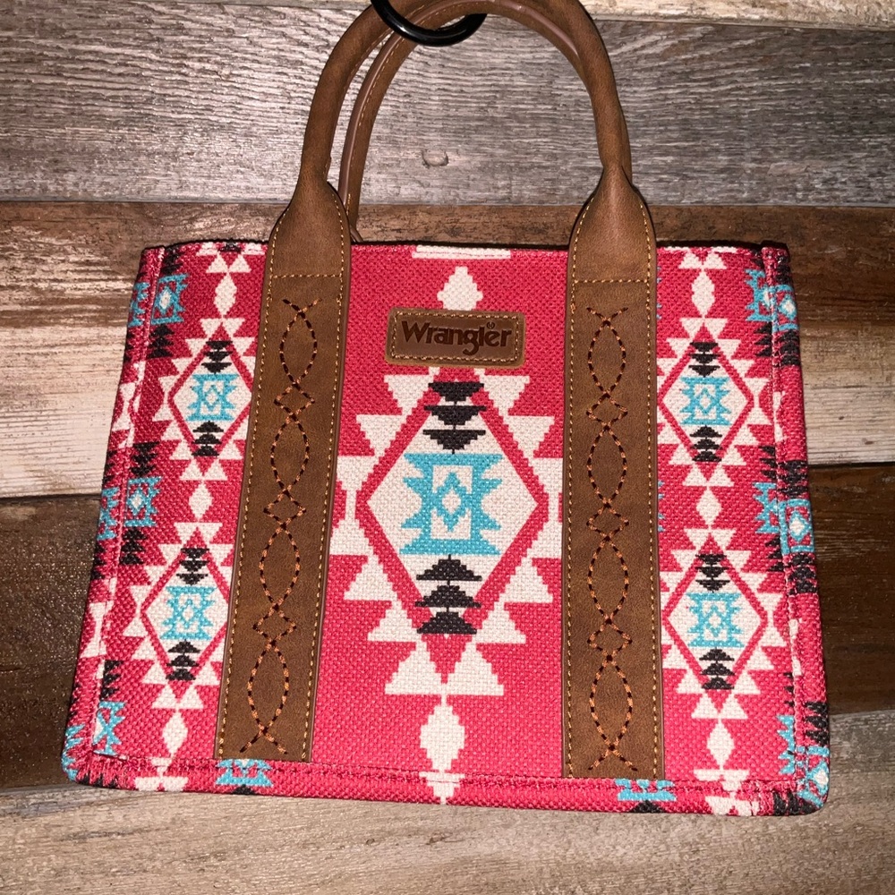 Wrangler Southwestern Pattern Dual Sided Print
Canvas Wide Tote bag